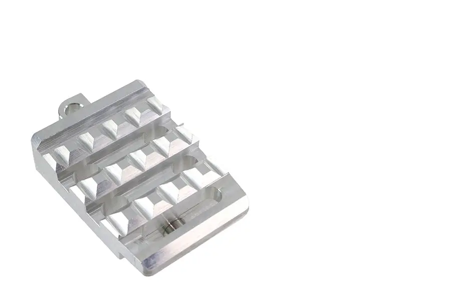 Grate Passenger Footpeg Set Chrome - V-Twin Mfg. 1
