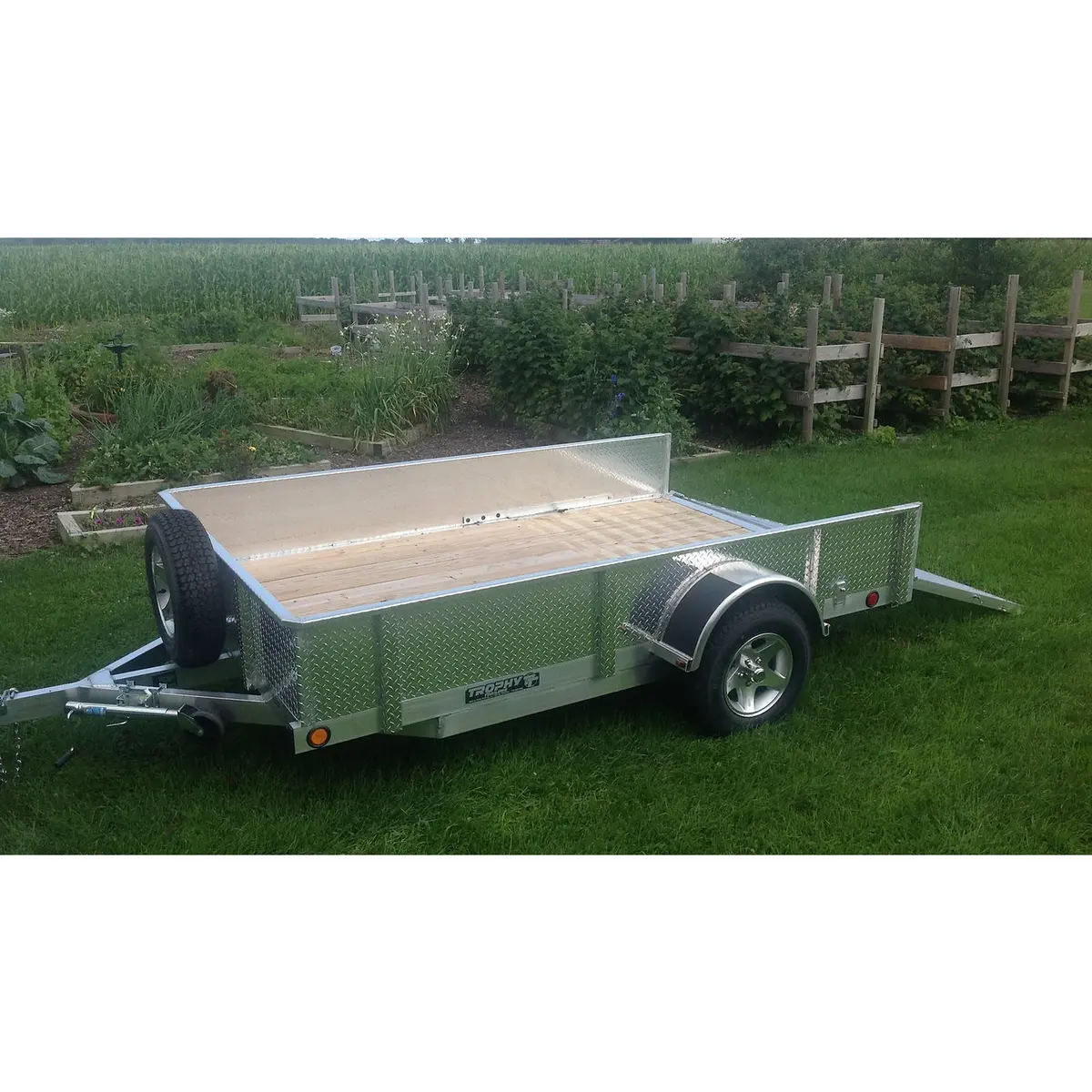 Trophy Trailer - Aluminum Wheel Upgrade - 1 Axle (2 Wheels) - 14" 1